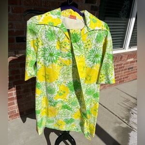Vintage Lillly Pulitzer The Lilly vintage house dress  muumuu yellow floral M/L
